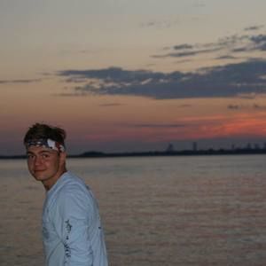 Meet your Posher, Harrison